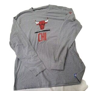 Under Armour Chicago Bulls Men's Gray Chi T-shirt Xl Long Sleeve 1008
